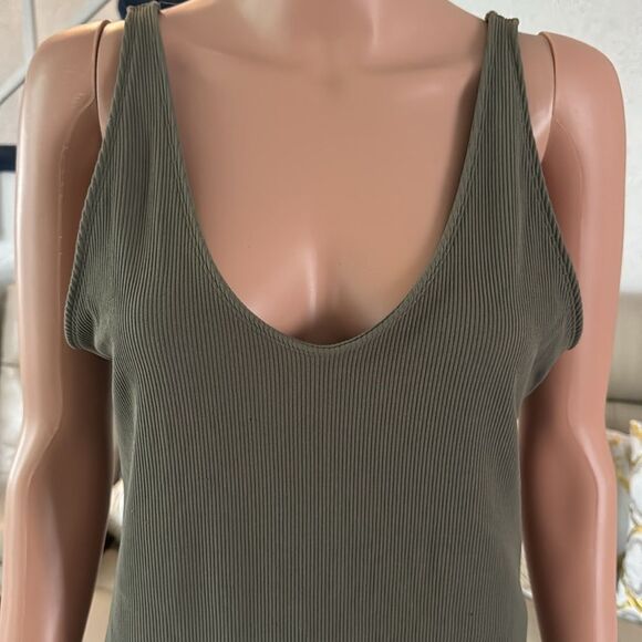 Abercrombie & Fitch Soft A&F Collection Sleeveless Body Suit Womens XL Green - Picture 2 of 2